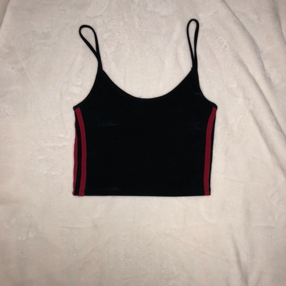 Cropped shirt - red side stripes - Picture 1 of 1